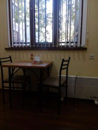 Хостелы Nreni family hostel Ереван Общий номер для мужчин и женщин-2